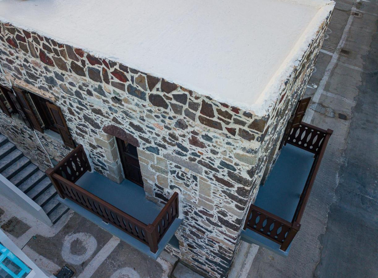 Appartamento Plousiadi΄S Stone House Skála Esterno foto